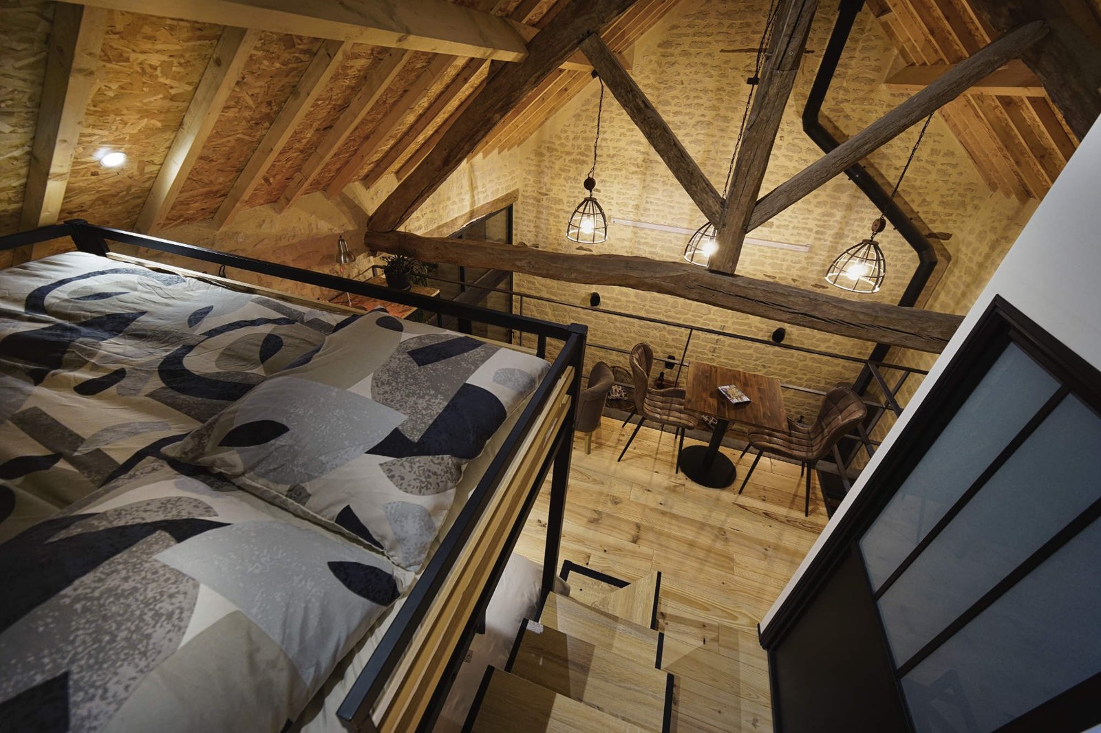 La mezzanine sur la mezzanine ! La chambre - Vue du lit superposé 2 pers
